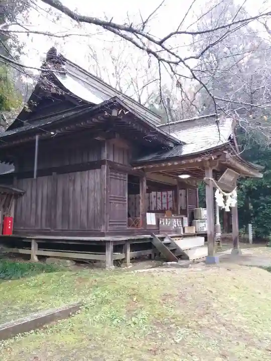 磯部稲村神社の本殿・本堂