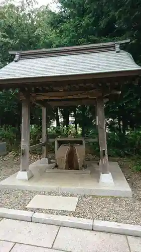 見川稲荷神社の手水舎