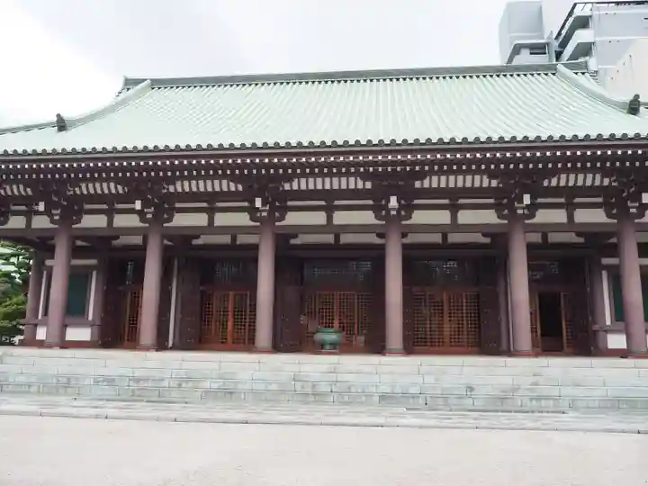 東長寺の本殿・本堂