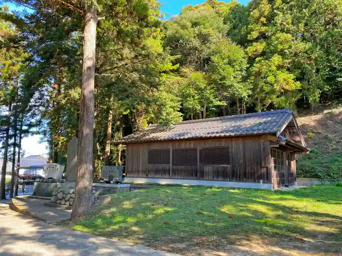 揖夜神社の建物その他