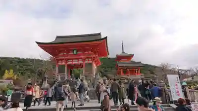 清水寺の山門・神門