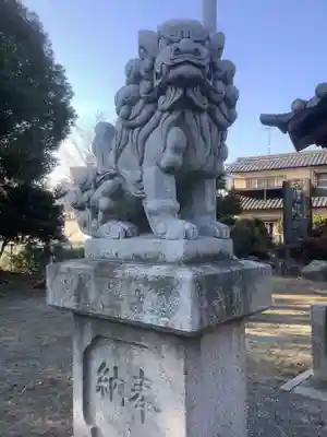 稲荷社(十一屋)の狛犬