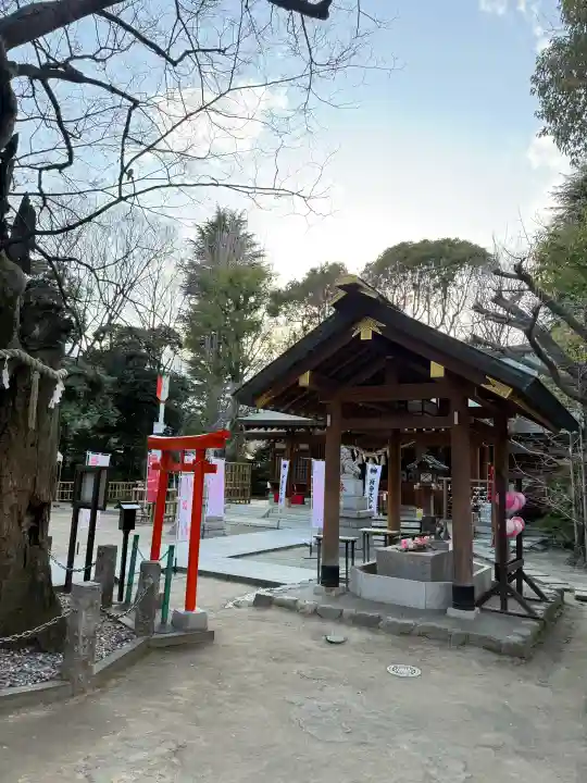 新田神社の{uncategorized: "未分類", other: "その他", undefined: "問題あり", building: "その他建物", grave: "お墓", sacred_gate: "鳥居", guardian: "狛犬", statue: "像", buddha: "仏像", history: "歴史", nature: "自然", garden: "庭園", animal: "動物", pagoda: "塔", temizu: "手水舎", mountain_gate: "山門・神門", sanctuary: "本殿・本堂", subordinate: "末社・摂社", art: "芸術", scenery: "景色", jizo: "地蔵", ema: "絵馬", goshuin: "御朱印", omikuji: "おみくじ", items: "授与品その他", amulet: "お守り", goshuincho: "御朱印帳", eats: "食事", festival: "お祭り", votive_dance: "神楽", shichigosan: "七五三参", wedding: "結婚式", experience: "体験その他", initially: "初詣", around: "周辺", anti_infection: "感染症対策"}