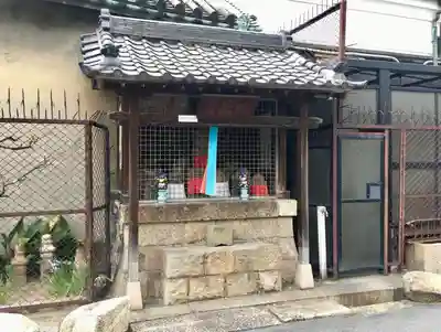 鷹野地蔵尊の本殿・本堂