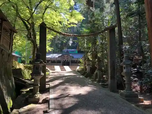 氷室神社の鳥居