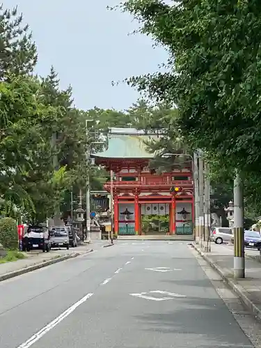 今宮神社の山門・神門