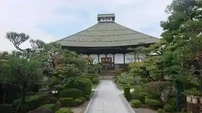 梅翁院の本殿・本堂