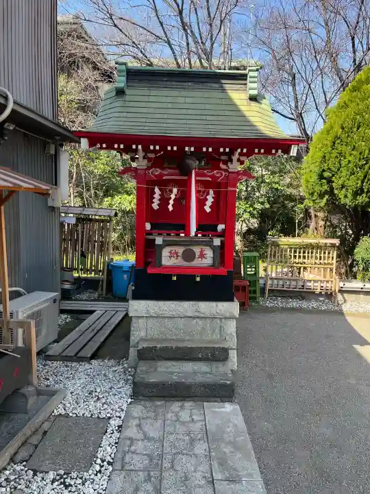 重幸稲荷神社の{uncategorized: "未分類", other: "その他", undefined: "問題あり", building: "その他建物", grave: "お墓", sacred_gate: "鳥居", guardian: "狛犬", statue: "像", buddha: "仏像", history: "歴史", nature: "自然", garden: "庭園", animal: "動物", pagoda: "塔", temizu: "手水舎", mountain_gate: "山門・神門", sanctuary: "本殿・本堂", subordinate: "末社・摂社", art: "芸術", scenery: "景色", jizo: "地蔵", ema: "絵馬", goshuin: "御朱印", omikuji: "おみくじ", items: "授与品その他", amulet: "お守り", goshuincho: "御朱印帳", eats: "食事", festival: "お祭り", votive_dance: "神楽", shichigosan: "七五三参", wedding: "結婚式", experience: "体験その他", initially: "初詣", around: "周辺", anti_infection: "感染症対策"}