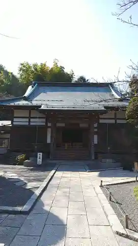 報国寺の本殿・本堂