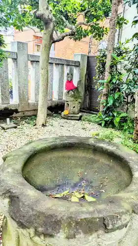 湯島御霊社の狛犬