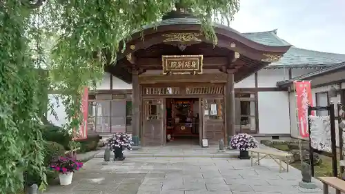 身照寺の本殿