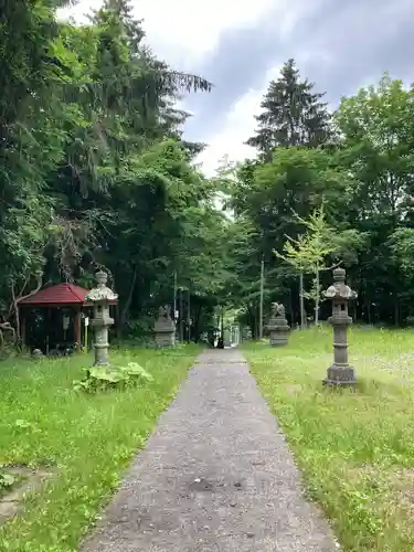 定山渓神社の庭園