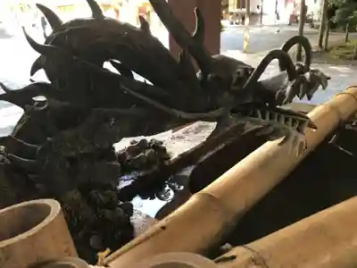 金王八幡宮の手水舎