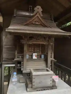 田安鎮護稲荷神社の末社・摂社