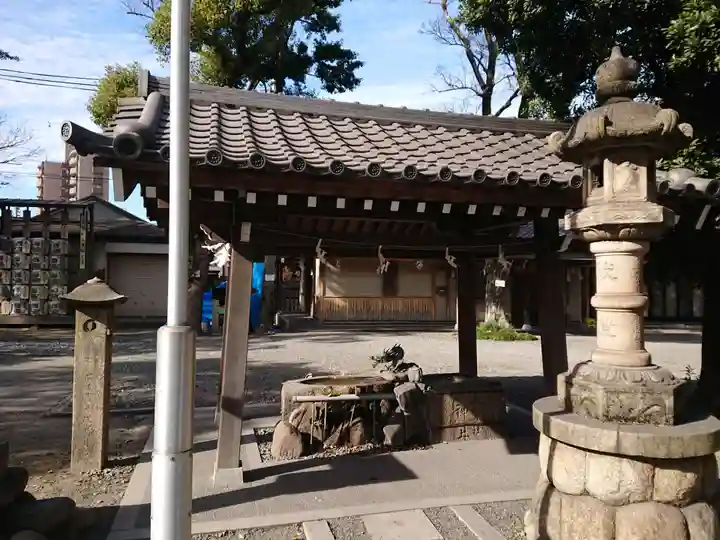 愛宕神社(横須賀)の手水舎