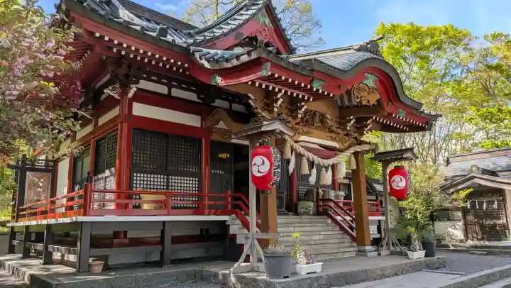 山中諏訪神社の{uncategorized: "未分類", other: "その他", undefined: "問題あり", building: "その他建物", grave: "お墓", sacred_gate: "鳥居", guardian: "狛犬", statue: "像", buddha: "仏像", history: "歴史", nature: "自然", garden: "庭園", animal: "動物", pagoda: "塔", temizu: "手水舎", mountain_gate: "山門・神門", sanctuary: "本殿・本堂", subordinate: "末社・摂社", art: "芸術", scenery: "景色", jizo: "地蔵", ema: "絵馬", goshuin: "御朱印", omikuji: "おみくじ", items: "授与品その他", amulet: "お守り", goshuincho: "御朱印帳", eats: "食事", festival: "お祭り", votive_dance: "神楽", shichigosan: "七五三参", wedding: "結婚式", experience: "体験その他", initially: "初詣", around: "周辺", anti_infection: "感染症対策"}