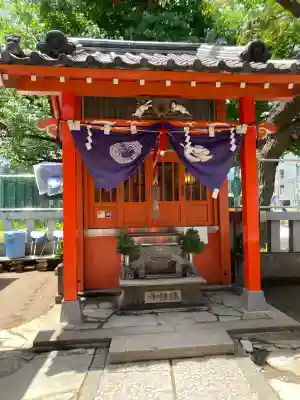 千種稲荷神社の{uncategorized: "未分類", other: "その他", undefined: "問題あり", building: "その他建物", grave: "お墓", sacred_gate: "鳥居", guardian: "狛犬", statue: "像", buddha: "仏像", history: "歴史", nature: "自然", garden: "庭園", animal: "動物", pagoda: "塔", temizu: "手水舎", mountain_gate: "山門・神門", sanctuary: "本殿・本堂", subordinate: "末社・摂社", art: "芸術", scenery: "景色", jizo: "地蔵", ema: "絵馬", goshuin: "御朱印", omikuji: "おみくじ", items: "授与品その他", amulet: "お守り", goshuincho: "御朱印帳", eats: "食事", festival: "お祭り", votive_dance: "神楽", shichigosan: "七五三参", wedding: "結婚式", experience: "体験その他", initially: "初詣", around: "周辺", anti_infection: "感染症対策"}
