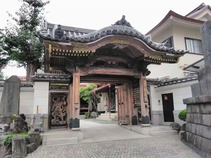 日蓮宗東耀山圓大院の山門・神門