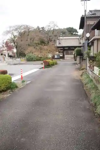 成就院浄光寺の山門