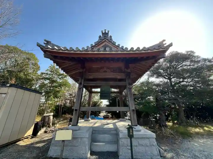 海岸寺の{uncategorized: "未分類", other: "その他", undefined: "問題あり", building: "その他建物", grave: "お墓", sacred_gate: "鳥居", guardian: "狛犬", statue: "像", buddha: "仏像", history: "歴史", nature: "自然", garden: "庭園", animal: "動物", pagoda: "塔", temizu: "手水舎", mountain_gate: "山門・神門", sanctuary: "本殿・本堂", subordinate: "末社・摂社", art: "芸術", scenery: "景色", jizo: "地蔵", ema: "絵馬", goshuin: "御朱印", omikuji: "おみくじ", items: "授与品その他", amulet: "お守り", goshuincho: "御朱印帳", eats: "食事", festival: "お祭り", votive_dance: "神楽", shichigosan: "七五三参", wedding: "結婚式", experience: "体験その他", initially: "初詣", around: "周辺", anti_infection: "感染症対策"}