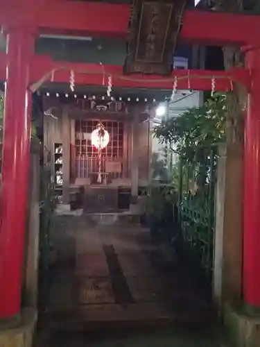 三光稲荷神社の鳥居