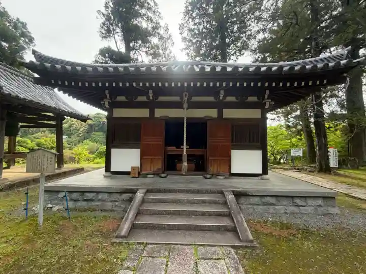 弘川寺の{uncategorized: "未分類", other: "その他", undefined: "問題あり", building: "その他建物", grave: "お墓", sacred_gate: "鳥居", guardian: "狛犬", statue: "像", buddha: "仏像", history: "歴史", nature: "自然", garden: "庭園", animal: "動物", pagoda: "塔", temizu: "手水舎", mountain_gate: "山門・神門", sanctuary: "本殿・本堂", subordinate: "末社・摂社", art: "芸術", scenery: "景色", jizo: "地蔵", ema: "絵馬", goshuin: "御朱印", omikuji: "おみくじ", items: "授与品その他", amulet: "お守り", goshuincho: "御朱印帳", eats: "食事", festival: "お祭り", votive_dance: "神楽", shichigosan: "七五三参", wedding: "結婚式", experience: "体験その他", initially: "初詣", around: "周辺", anti_infection: "感染症対策"}