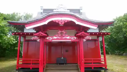 門別稲荷神社の本殿