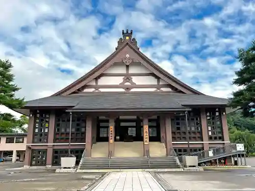 照蓮寺の本殿