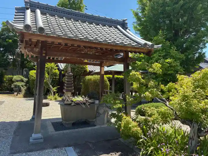 高布山 金勝寺の{uncategorized: "未分類", other: "その他", undefined: "問題あり", building: "その他建物", grave: "お墓", sacred_gate: "鳥居", guardian: "狛犬", statue: "像", buddha: "仏像", history: "歴史", nature: "自然", garden: "庭園", animal: "動物", pagoda: "塔", temizu: "手水舎", mountain_gate: "山門・神門", sanctuary: "本殿・本堂", subordinate: "末社・摂社", art: "芸術", scenery: "景色", jizo: "地蔵", ema: "絵馬", goshuin: "御朱印", omikuji: "おみくじ", items: "授与品その他", amulet: "お守り", goshuincho: "御朱印帳", eats: "食事", festival: "お祭り", votive_dance: "神楽", shichigosan: "七五三参", wedding: "結婚式", experience: "体験その他", initially: "初詣", around: "周辺", anti_infection: "感染症対策"}