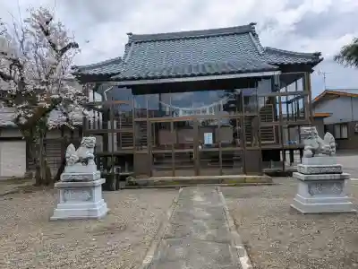 賀茂神社の{uncategorized: "未分類", other: "その他", undefined: "問題あり", building: "その他建物", grave: "お墓", sacred_gate: "鳥居", guardian: "狛犬", statue: "像", buddha: "仏像", history: "歴史", nature: "自然", garden: "庭園", animal: "動物", pagoda: "塔", temizu: "手水舎", mountain_gate: "山門・神門", sanctuary: "本殿・本堂", subordinate: "末社・摂社", art: "芸術", scenery: "景色", jizo: "地蔵", ema: "絵馬", goshuin: "御朱印", omikuji: "おみくじ", items: "授与品その他", amulet: "お守り", goshuincho: "御朱印帳", eats: "食事", festival: "お祭り", votive_dance: "神楽", shichigosan: "七五三参", wedding: "結婚式", experience: "体験その他", initially: "初詣", around: "周辺", anti_infection: "感染症対策"}