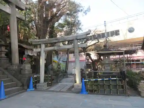 王子稲荷神社の鳥居