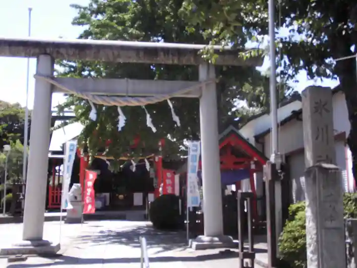 葛飾氷川神社の鳥居