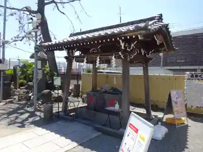 羽田神社の手水舎