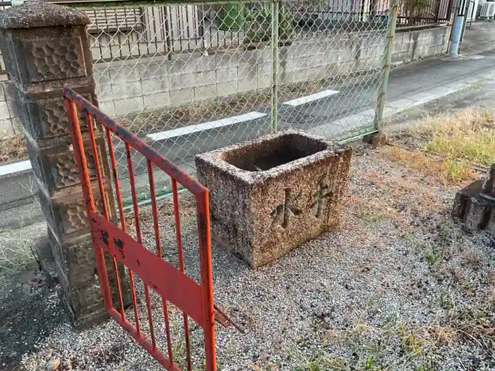 庚申寺廃寺の手水舎