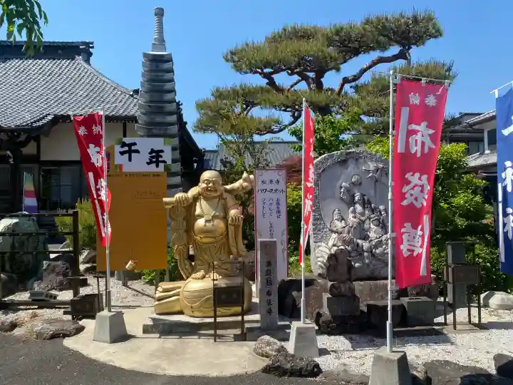 松源寺の{uncategorized: "未分類", other: "その他", undefined: "問題あり", building: "その他建物", grave: "お墓", sacred_gate: "鳥居", guardian: "狛犬", statue: "像", buddha: "仏像", history: "歴史", nature: "自然", garden: "庭園", animal: "動物", pagoda: "塔", temizu: "手水舎", mountain_gate: "山門・神門", sanctuary: "本殿・本堂", subordinate: "末社・摂社", art: "芸術", scenery: "景色", jizo: "地蔵", ema: "絵馬", goshuin: "御朱印", omikuji: "おみくじ", items: "授与品その他", amulet: "お守り", goshuincho: "御朱印帳", eats: "食事", festival: "お祭り", votive_dance: "神楽", shichigosan: "七五三参", wedding: "結婚式", experience: "体験その他", initially: "初詣", around: "周辺", anti_infection: "感染症対策"}