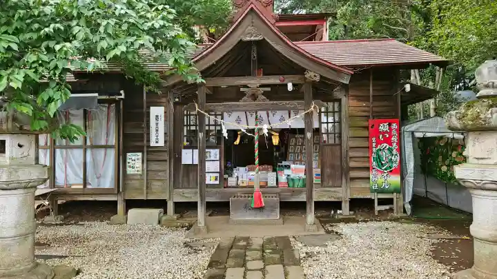 富里香取神社の{uncategorized: "未分類", other: "その他", undefined: "問題あり", building: "その他建物", grave: "お墓", sacred_gate: "鳥居", guardian: "狛犬", statue: "像", buddha: "仏像", history: "歴史", nature: "自然", garden: "庭園", animal: "動物", pagoda: "塔", temizu: "手水舎", mountain_gate: "山門・神門", sanctuary: "本殿・本堂", subordinate: "末社・摂社", art: "芸術", scenery: "景色", jizo: "地蔵", ema: "絵馬", goshuin: "御朱印", omikuji: "おみくじ", items: "授与品その他", amulet: "お守り", goshuincho: "御朱印帳", eats: "食事", festival: "お祭り", votive_dance: "神楽", shichigosan: "七五三参", wedding: "結婚式", experience: "体験その他", initially: "初詣", around: "周辺", anti_infection: "感染症対策"}