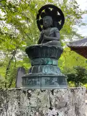 成身院　百体観音堂（さざえ堂）(埼玉県)