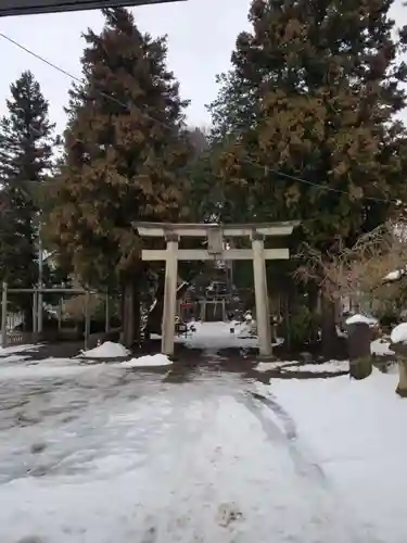 蠶養國神社の鳥居