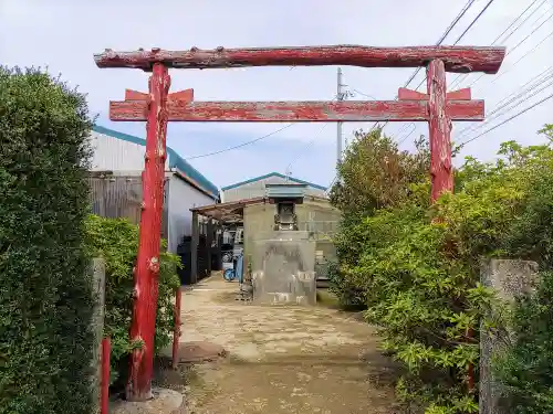 鵜多須町稲荷社の鳥居