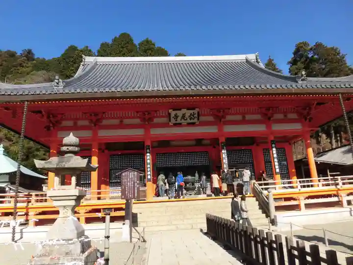 勝尾寺の本殿・本堂
