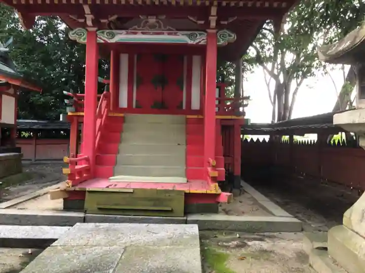 雲甘寺坐楢本神社の本殿・本堂