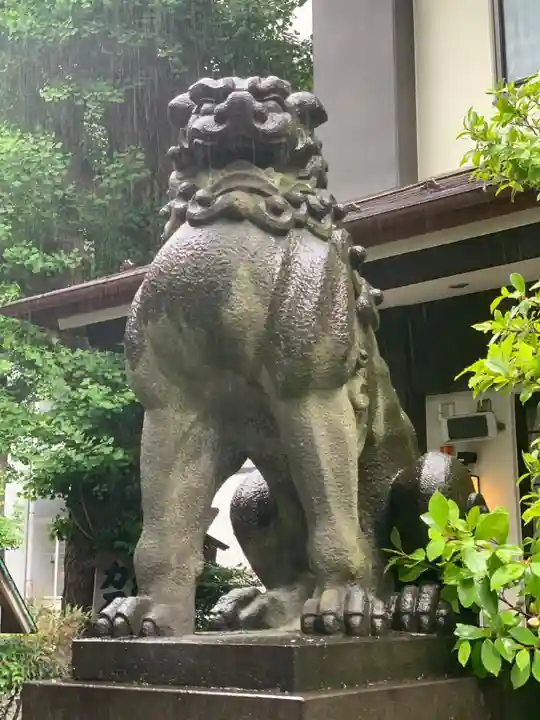 鐵砲洲稲荷神社の狛犬