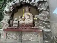 江島神社の{uncategorized: "未分類", other: "その他", undefined: "問題あり", building: "その他建物", grave: "お墓", sacred_gate: "鳥居", guardian: "狛犬", statue: "像", buddha: "仏像", history: "歴史", nature: "自然", garden: "庭園", animal: "動物", pagoda: "塔", temizu: "手水舎", mountain_gate: "山門・神門", sanctuary: "本殿・本堂", subordinate: "末社・摂社", art: "芸術", scenery: "景色", jizo: "地蔵", ema: "絵馬", goshuin: "御朱印", omikuji: "おみくじ", items: "授与品その他", amulet: "お守り", goshuincho: "御朱印帳", eats: "食事", festival: "お祭り", votive_dance: "神楽", shichigosan: "七五三参", wedding: "結婚式", experience: "体験その他", initially: "初詣", around: "周辺", anti_infection: "感染症対策"}