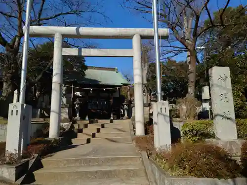 神明社の鳥居