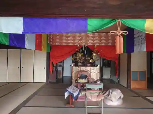 透箭寺の{uncategorized: "未分類", other: "その他", undefined: "問題あり", building: "その他建物", grave: "お墓", sacred_gate: "鳥居", guardian: "狛犬", statue: "像", buddha: "仏像", history: "歴史", nature: "自然", garden: "庭園", animal: "動物", pagoda: "塔", temizu: "手水舎", mountain_gate: "山門・神門", sanctuary: "本殿・本堂", subordinate: "末社・摂社", art: "芸術", scenery: "景色", jizo: "地蔵", ema: "絵馬", goshuin: "御朱印", omikuji: "おみくじ", items: "授与品その他", amulet: "お守り", goshuincho: "御朱印帳", eats: "食事", festival: "お祭り", votive_dance: "神楽", shichigosan: "七五三参", wedding: "結婚式", experience: "体験その他", initially: "初詣", around: "周辺", anti_infection: "感染症対策"}