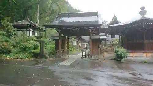 龍光院の山門