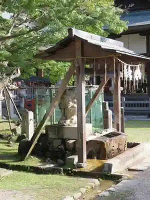 手向山八幡宮の手水舎