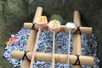 阿久津「田村神社」(郡山市阿久津町)旧社名:伊豆箱根三嶋三社の手水舎