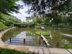 越ヶ谷久伊豆神社の庭園