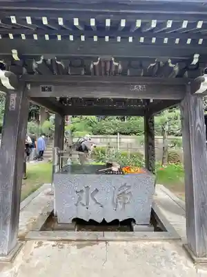 横浜 西方寺の手水舎